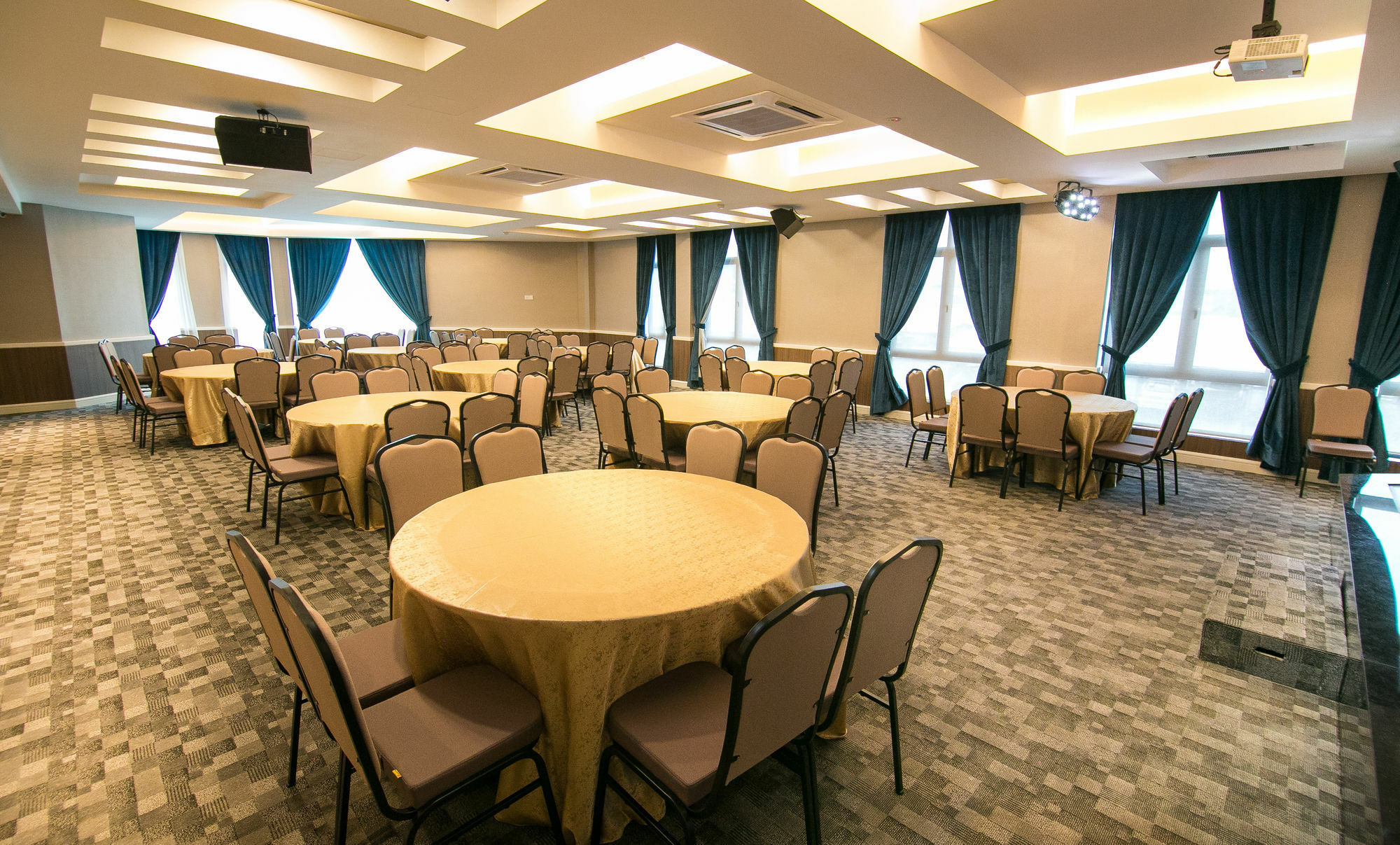 Indra Hotel - Boutique Suites Ipoh Zewnętrze zdjęcie